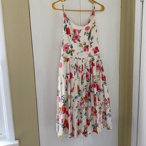 GAL MEETS GLAM CASSIE